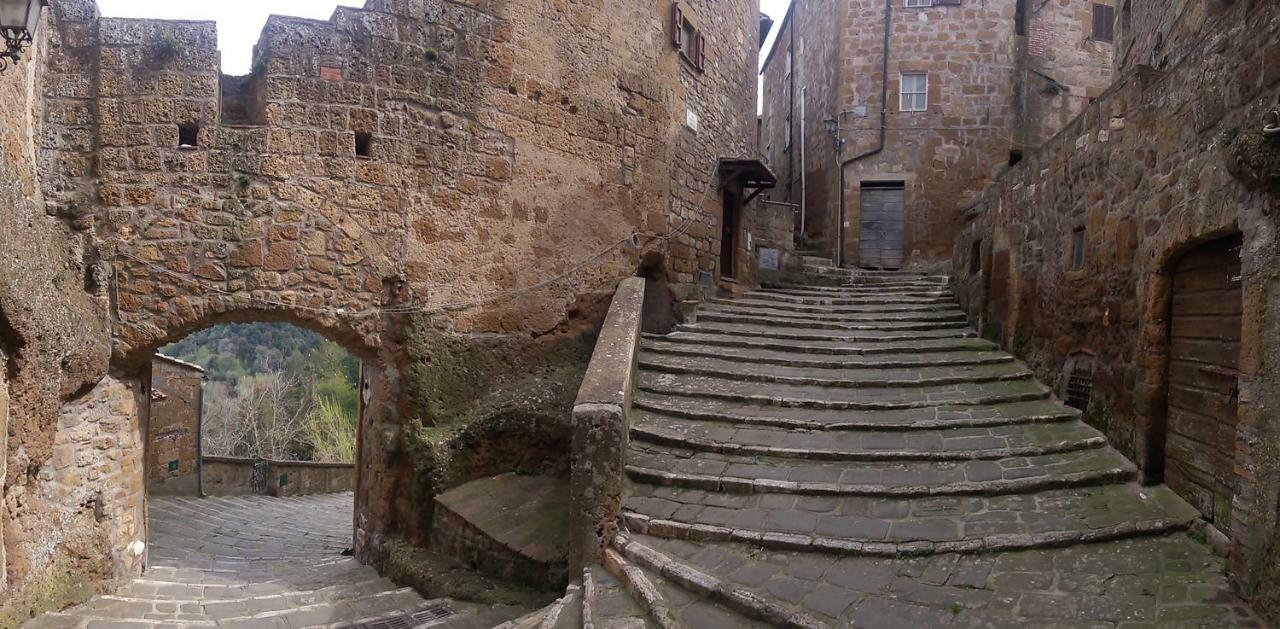 La Loggia Del Capitano - Rione Capisotto Apartment Pitigliano Luaran gambar